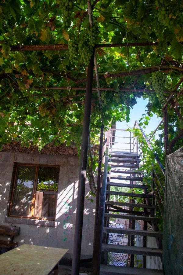 B&B Sunrise House Aygavan Exterior photo